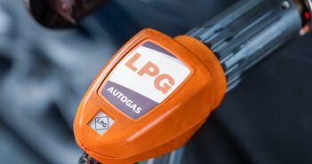Unglaubliche Einsparungen und Umweltvorteile: Ford-Fahrzeuge auf LPG-Flüssiggas umrüsten! (Foto: AdobeStock - Kirill Gorlov 520906587)